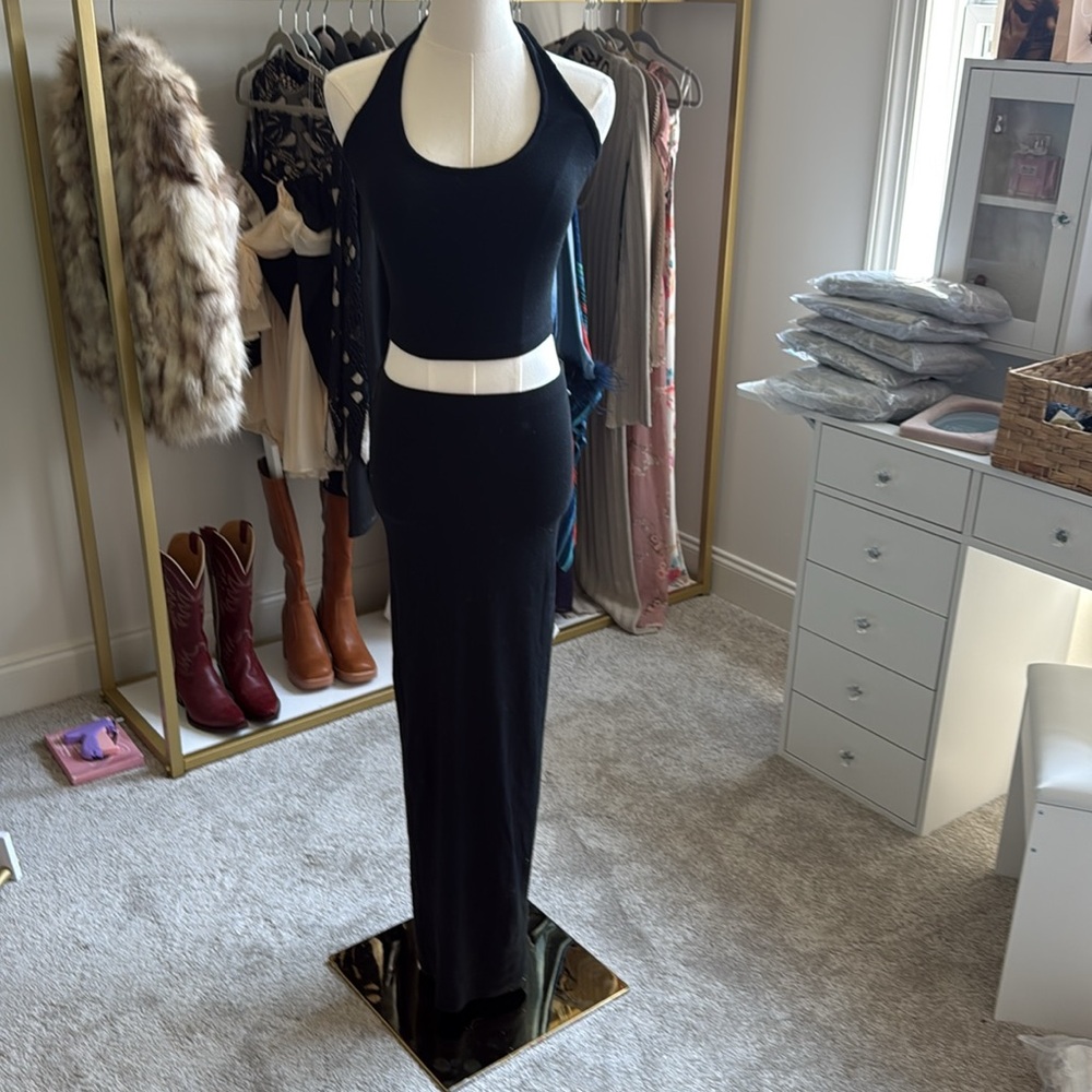 Crop shop boutique halter top and maxi skirt set black size xs